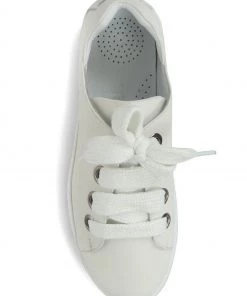 Jones Bootmaker White Bakerloo Leather Trainers 10 Jones Bootmaker White Bakerloo Leather Trainers -Jones Bootmaker Sales unnamed file 1640 scaled