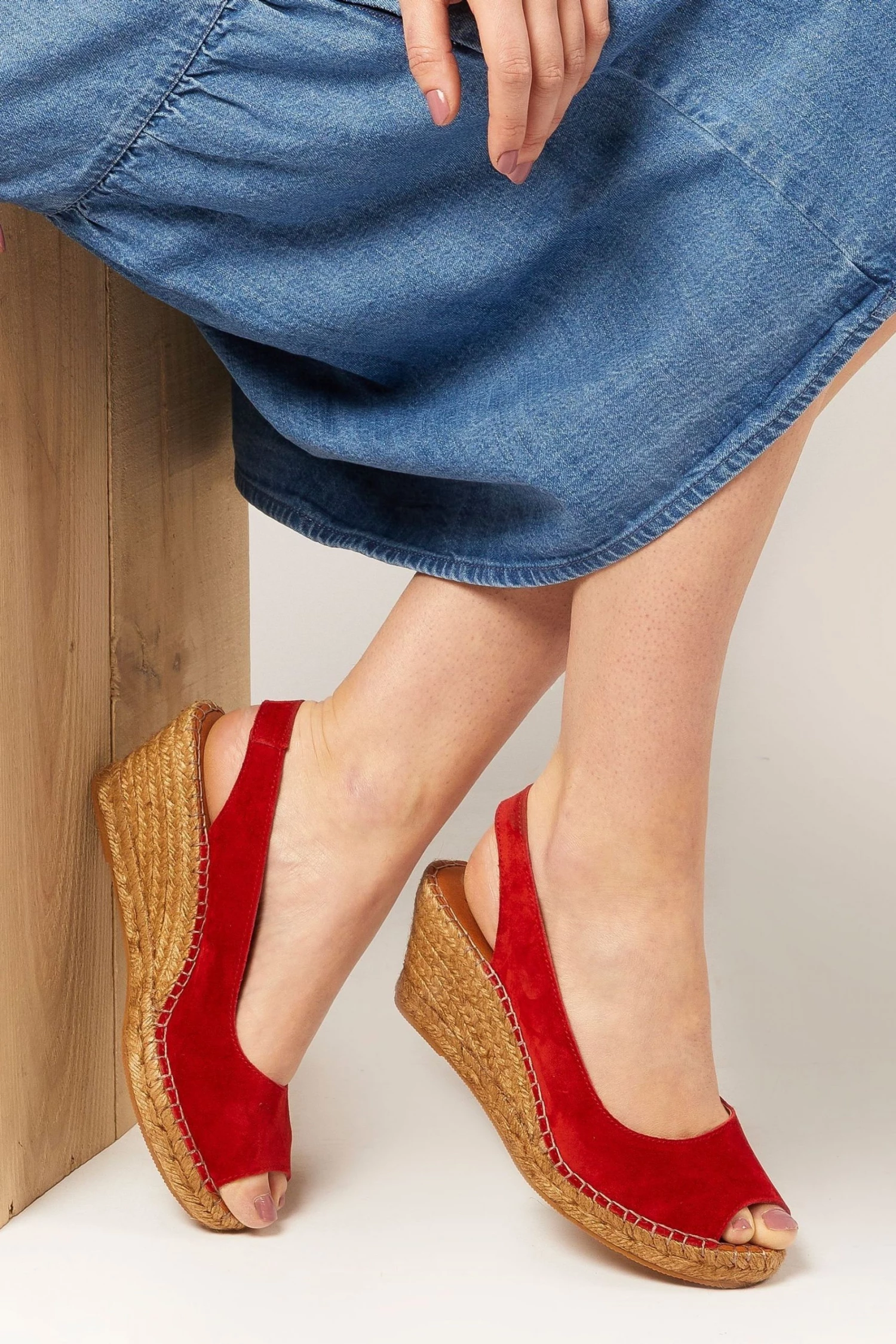 Jones Bootmaker Red Rosanna Slingback Wedges 6 Jones Bootmaker Red Rosanna Slingback Wedges - Image 6